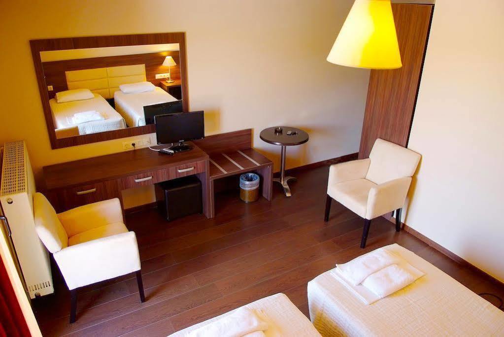 Plotini Hotel Dhidhimotikhon Zewnętrze zdjęcie